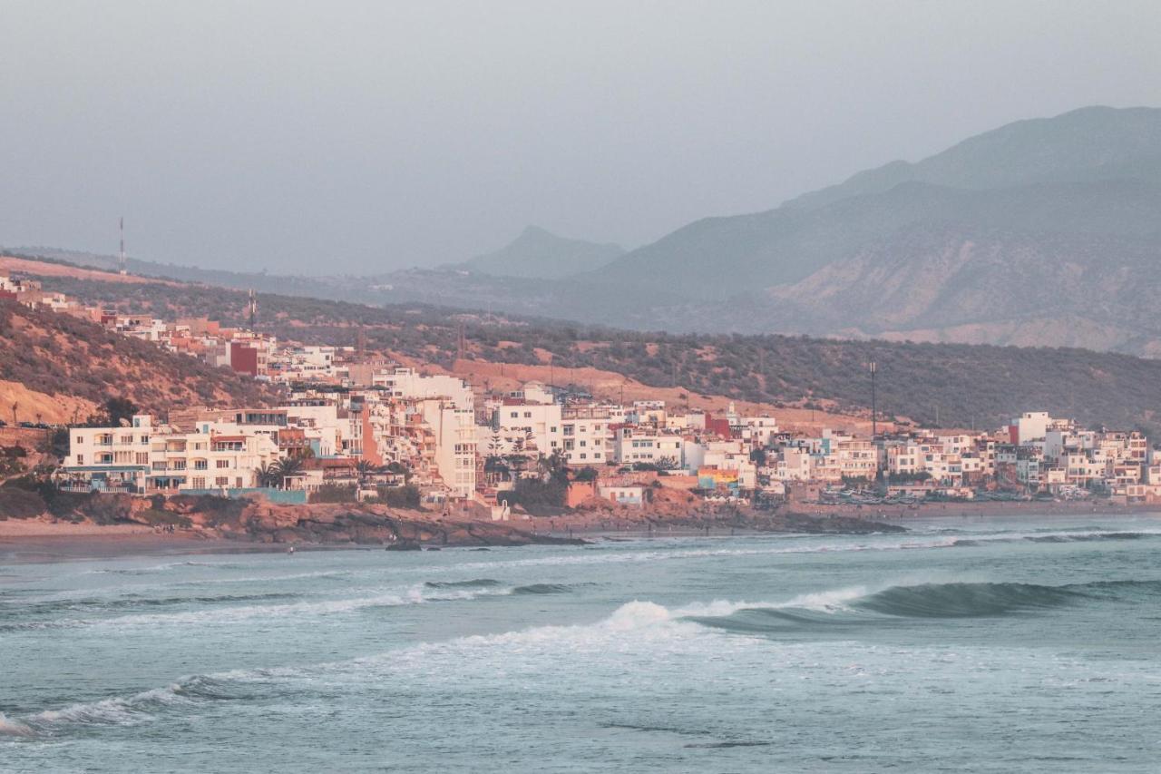 Sunshine Surf Morocco Acomodação com café da manhã Tamraght Exterior foto