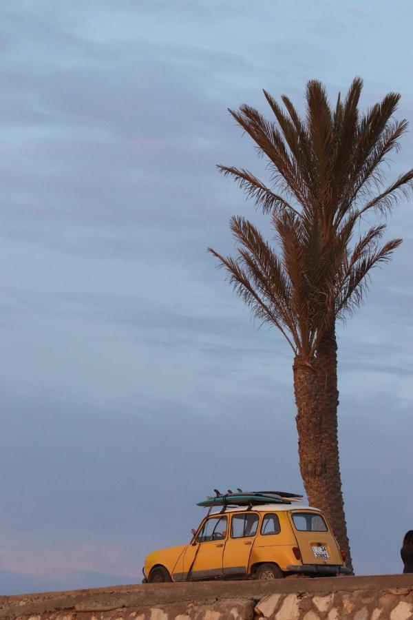 Sunshine Surf Morocco Acomodação com café da manhã Tamraght Exterior foto